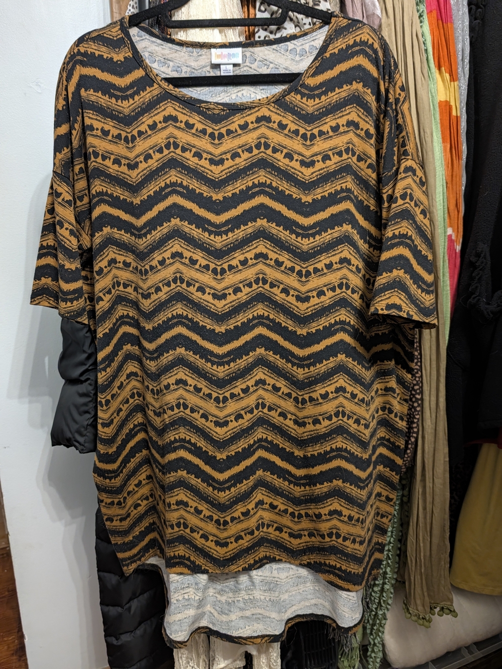 LuLaRoe Black and Mustard Chevron Tunic